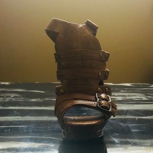 Caramel/Light Brown Sandle heels